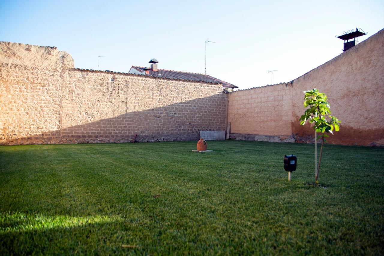 Casa Rural Zacarias Sardon De Duero Exterior foto